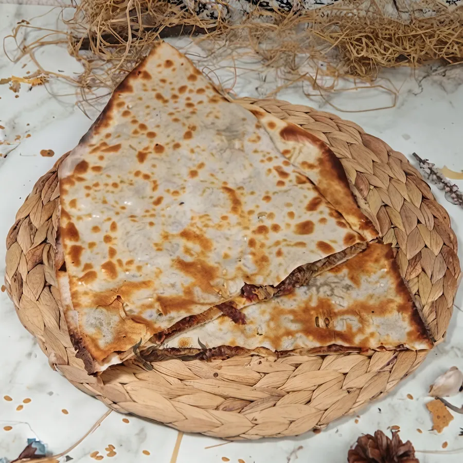 Kastamonu pastırmalı ince pide